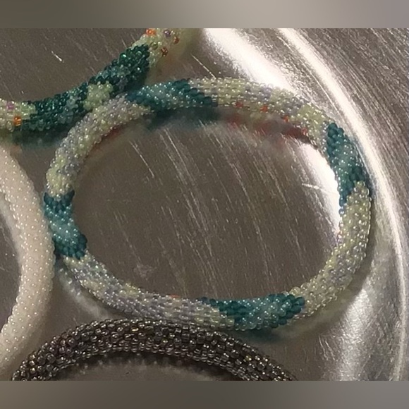 💚💚 Lotus Sky Saint Patrick’s Day Motif Himalayan Bracelet 💚💚 - Picture 3 of 5